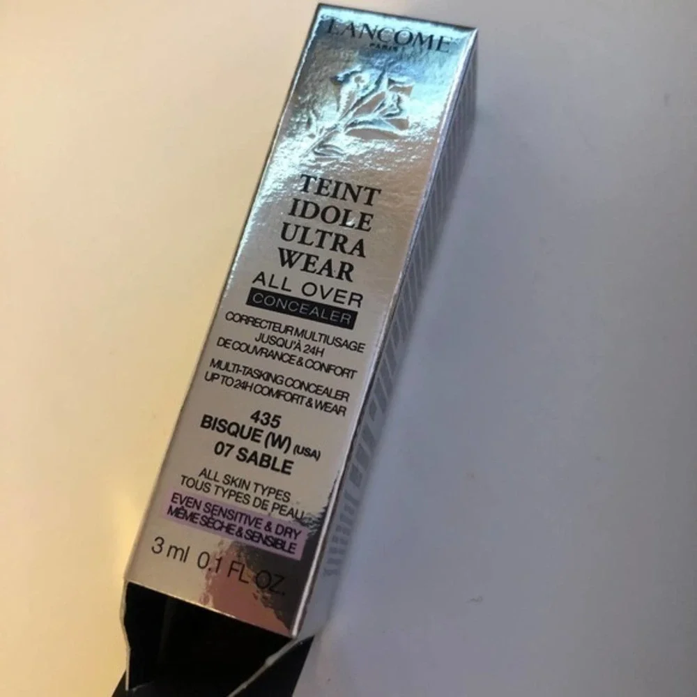 Lancome hydrating lightweight
